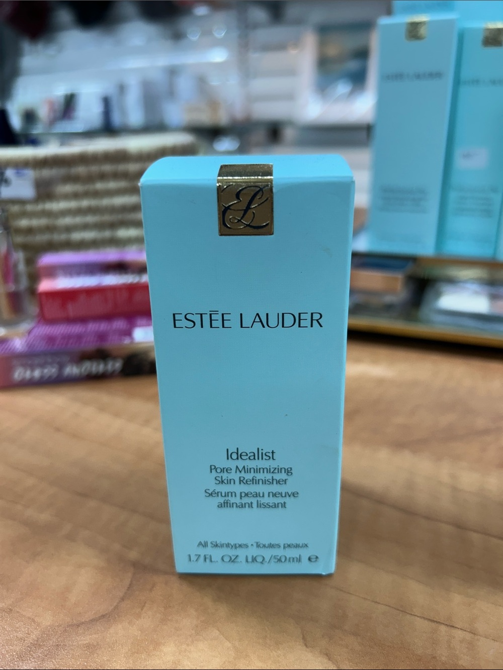 Estée Lauder Idealist Pore Minimizing Skin Refinisher - Light Blue & Gold